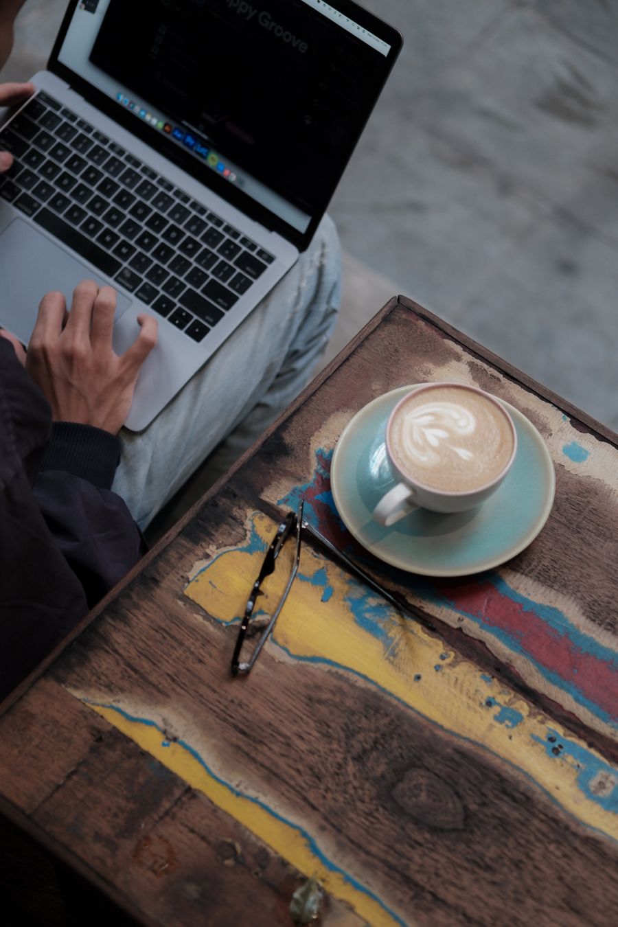using a laptop and drinking coffee — Every run of APN Settings Lookup is free — no credits, no paywall, no expiring trial.
