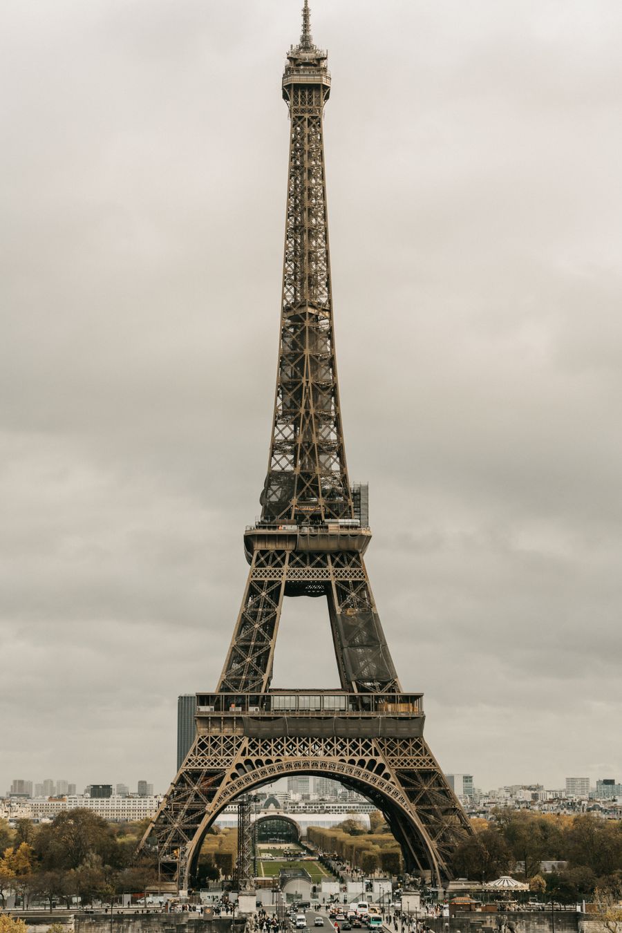 eiffel tower in paris — No account, no install, no waiting — Multi-Country eSIM Guide loads and answers.