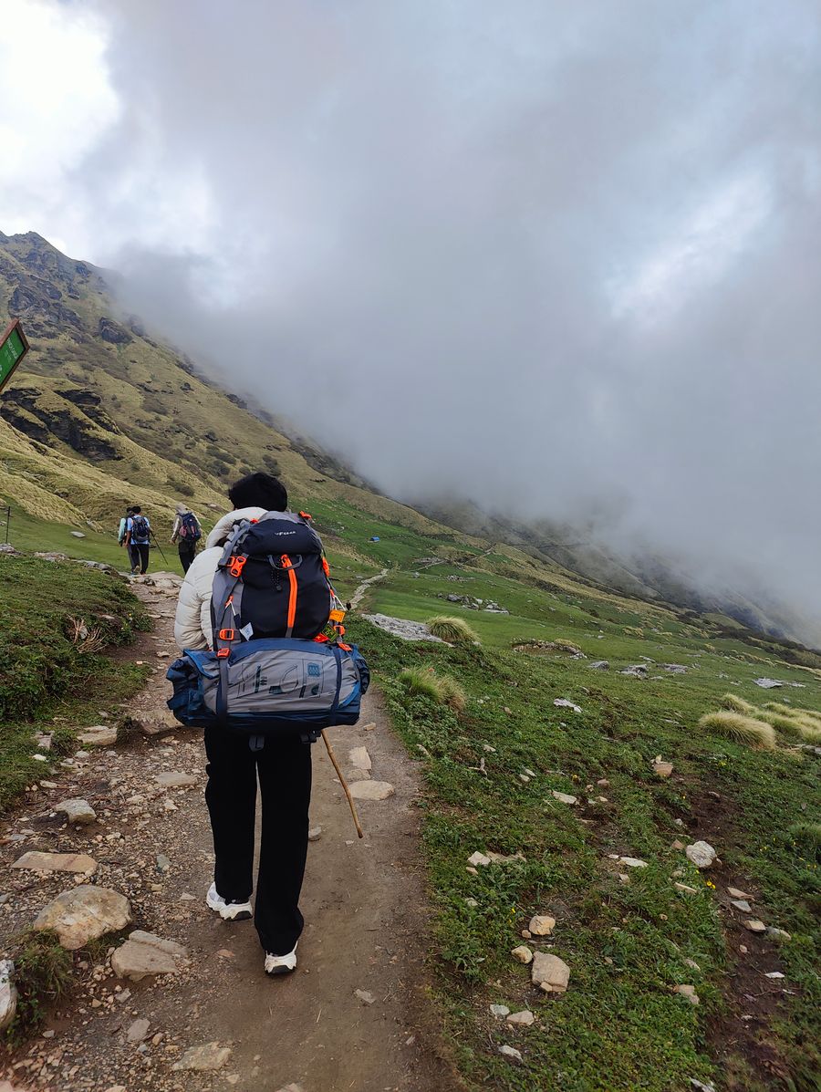 hiking adventure in rudra nath india — The long layover: streaming, working and messaging, all covered.