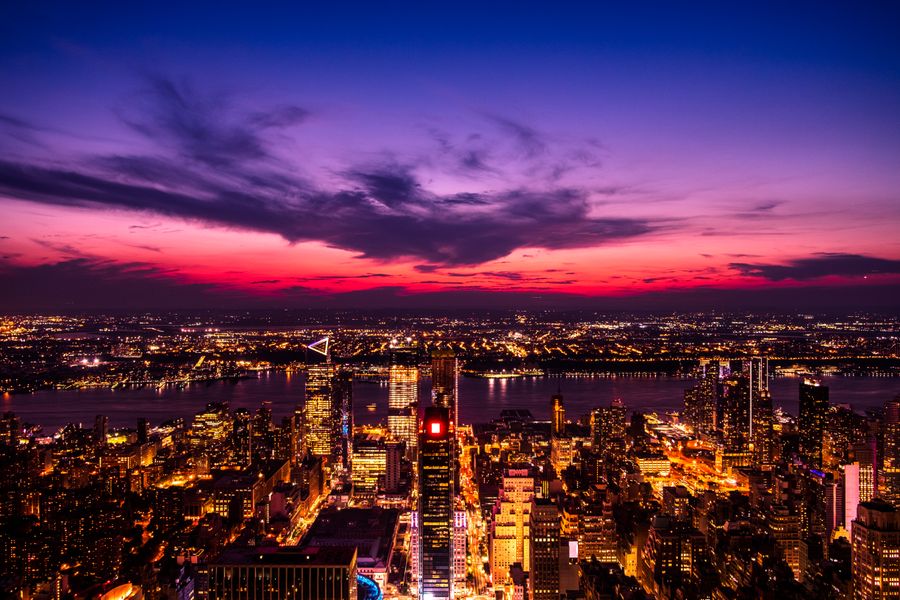 aerial photography of buildings during nighttime — Docs: Vitrine do duty-free: preços conferidos com os de casa antes de comprar.
